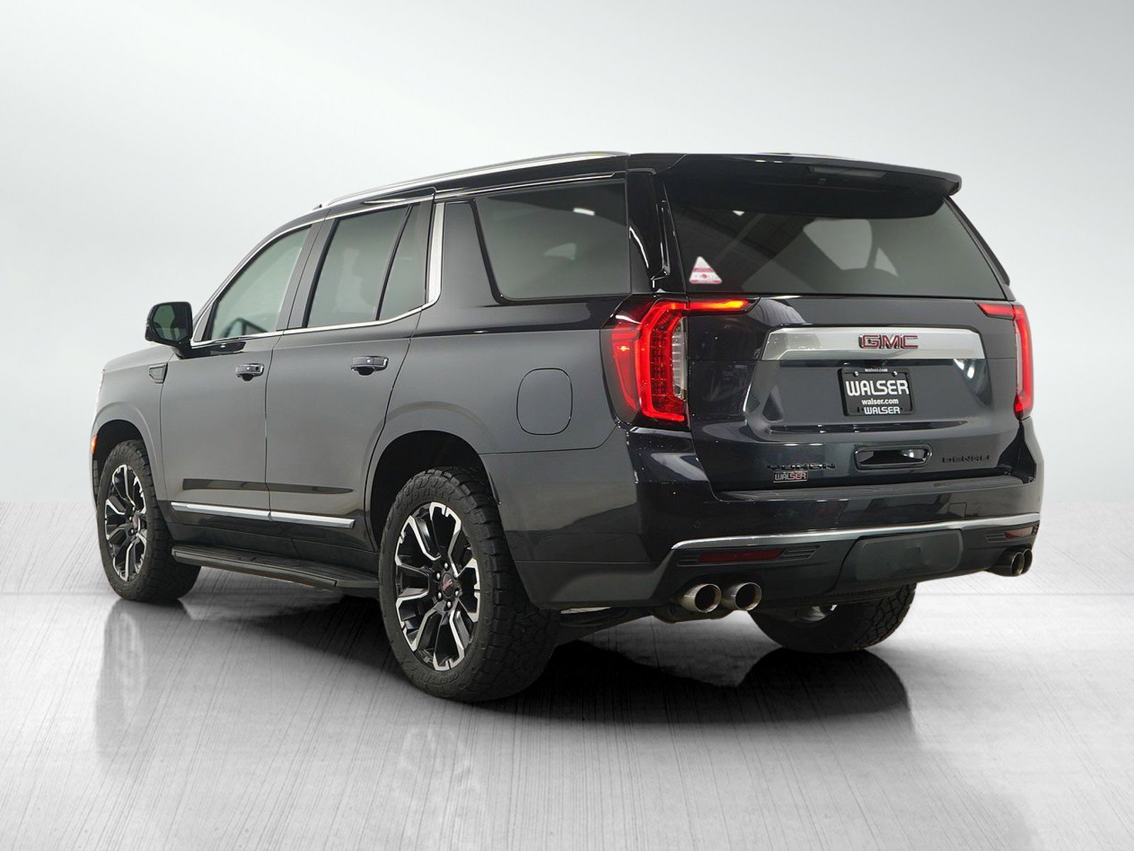 Used 2023 GMC Yukon Denali image 3