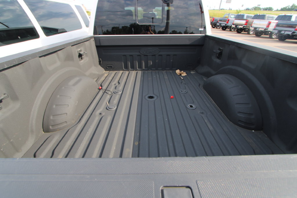 Used 2019 Ford F250 Lariat w/ Lariat Ultimate Package AWD/4WD image 16