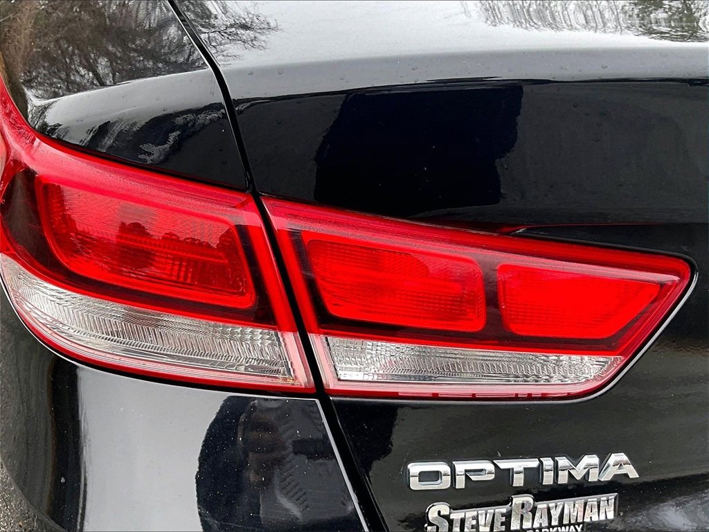Used 2018 Kia Optima LX w/ 17" Alloy Wheels Package image 23