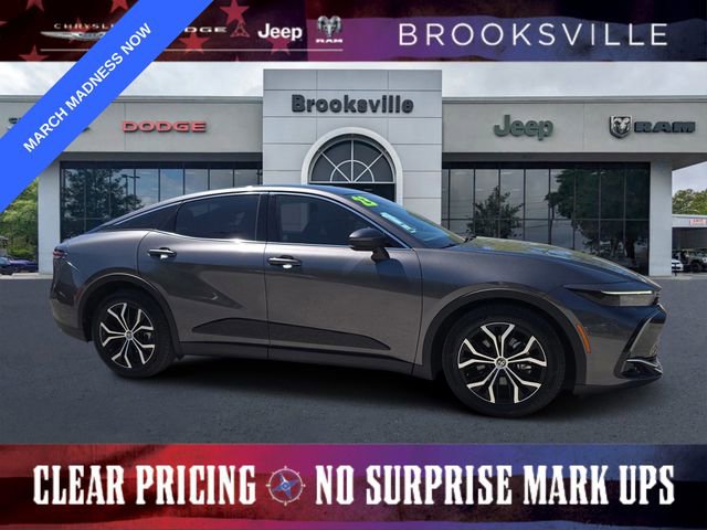 Used 2023 Toyota Crown Limited image 1