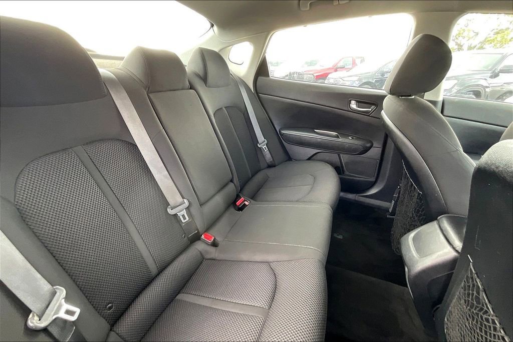 Used 2020 Kia Optima LX image 22