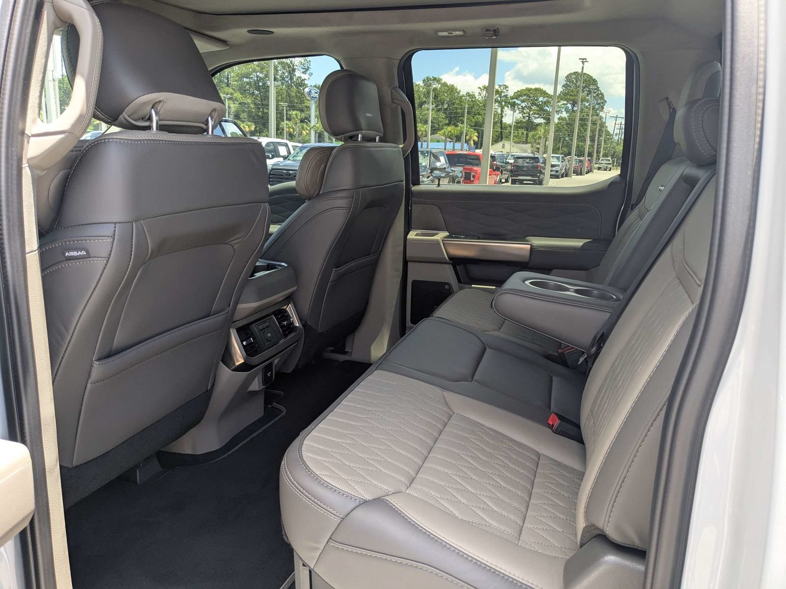 Certified 2026 Ford F350 Platinum w/ Platinum Plus Package AWD/4WD image 14