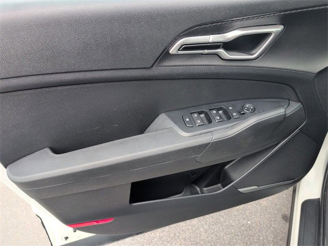 Used 2023 Kia Sportage LX image 15