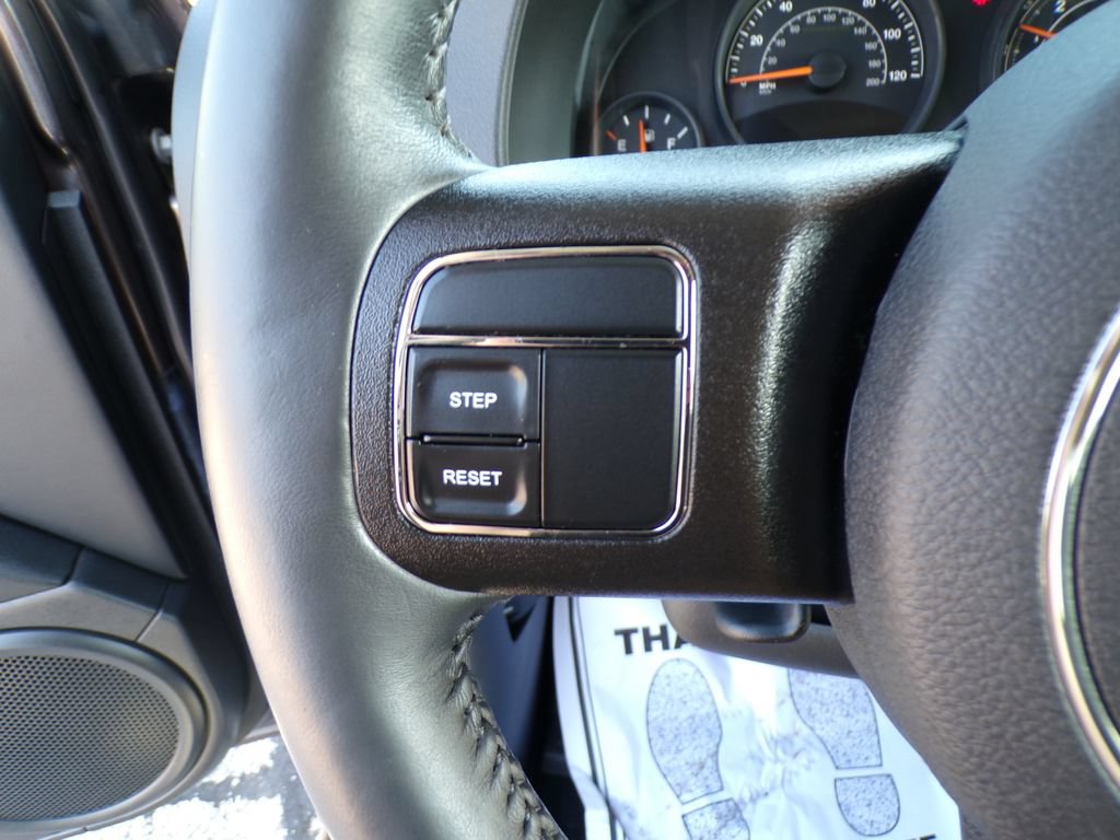Used 2017 Jeep Patriot Latitude FWD image 28