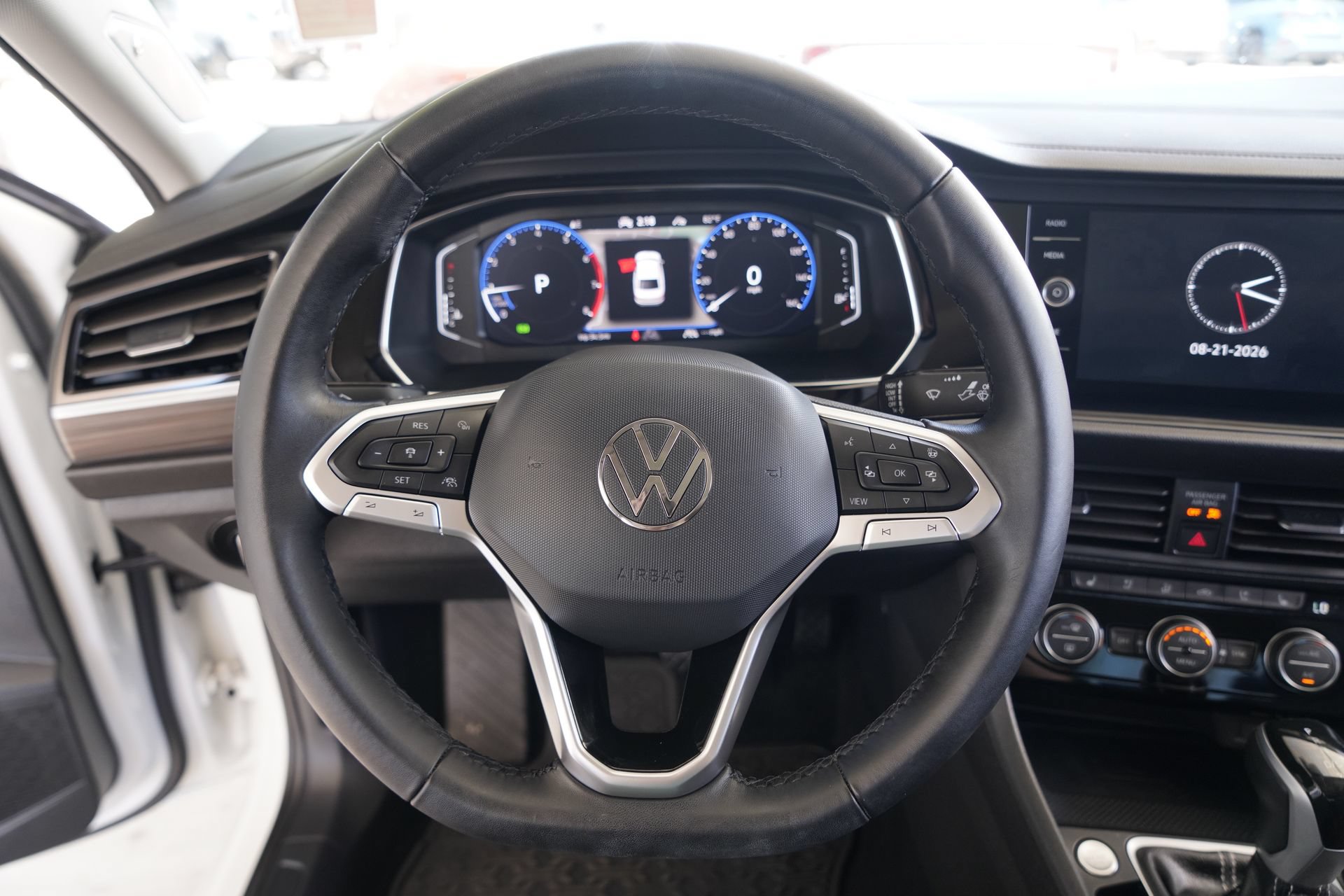 Used 2024 Volkswagen Jetta SEL FWD image 10