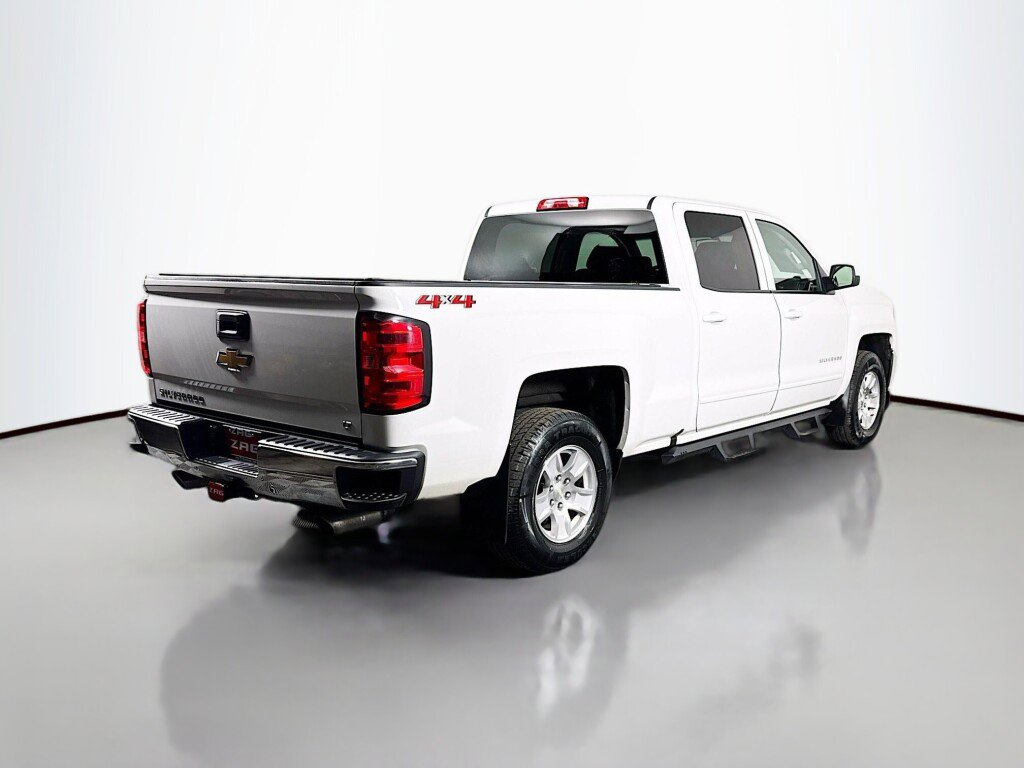 Used 2018 Chevrolet Silverado 1500 LT w/ Trailering Package AWD/4WD image 5