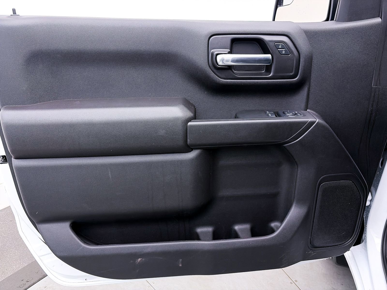 Used 2025 GMC Sierra 1500 AT4X image 16