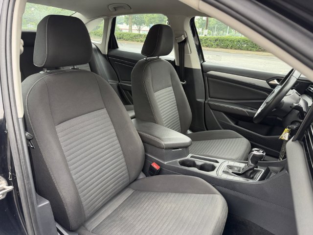 Used 2025 Volkswagen Jetta S FWD image 36