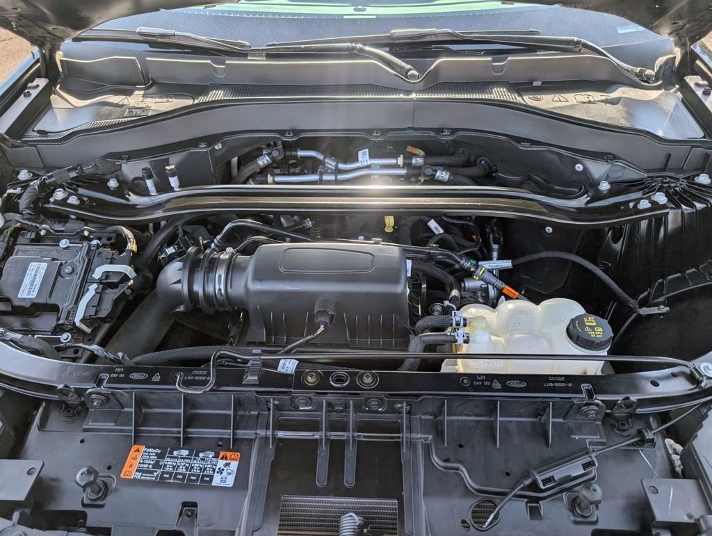 Used 2024 Ford Explorer Limited image 22