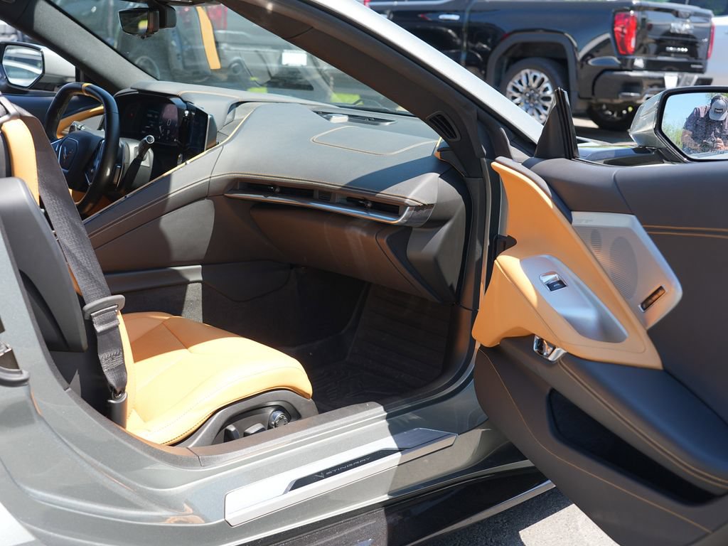 Used 2022 Chevrolet Corvette Stingray Preferred Cpe w/ Z51 Performance Package RWD image 15