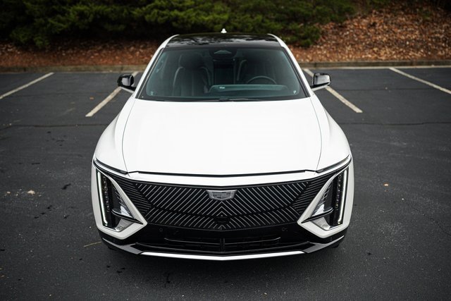 Used 2024 Cadillac Lyriq Tech image 17