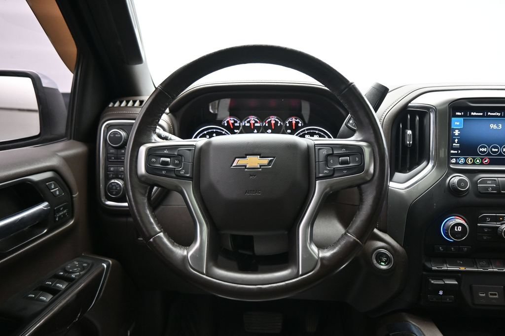 Used 2022 Chevrolet Silverado 1500 LTZ w/ LTZ Convenience Package II AWD/4WD image 17