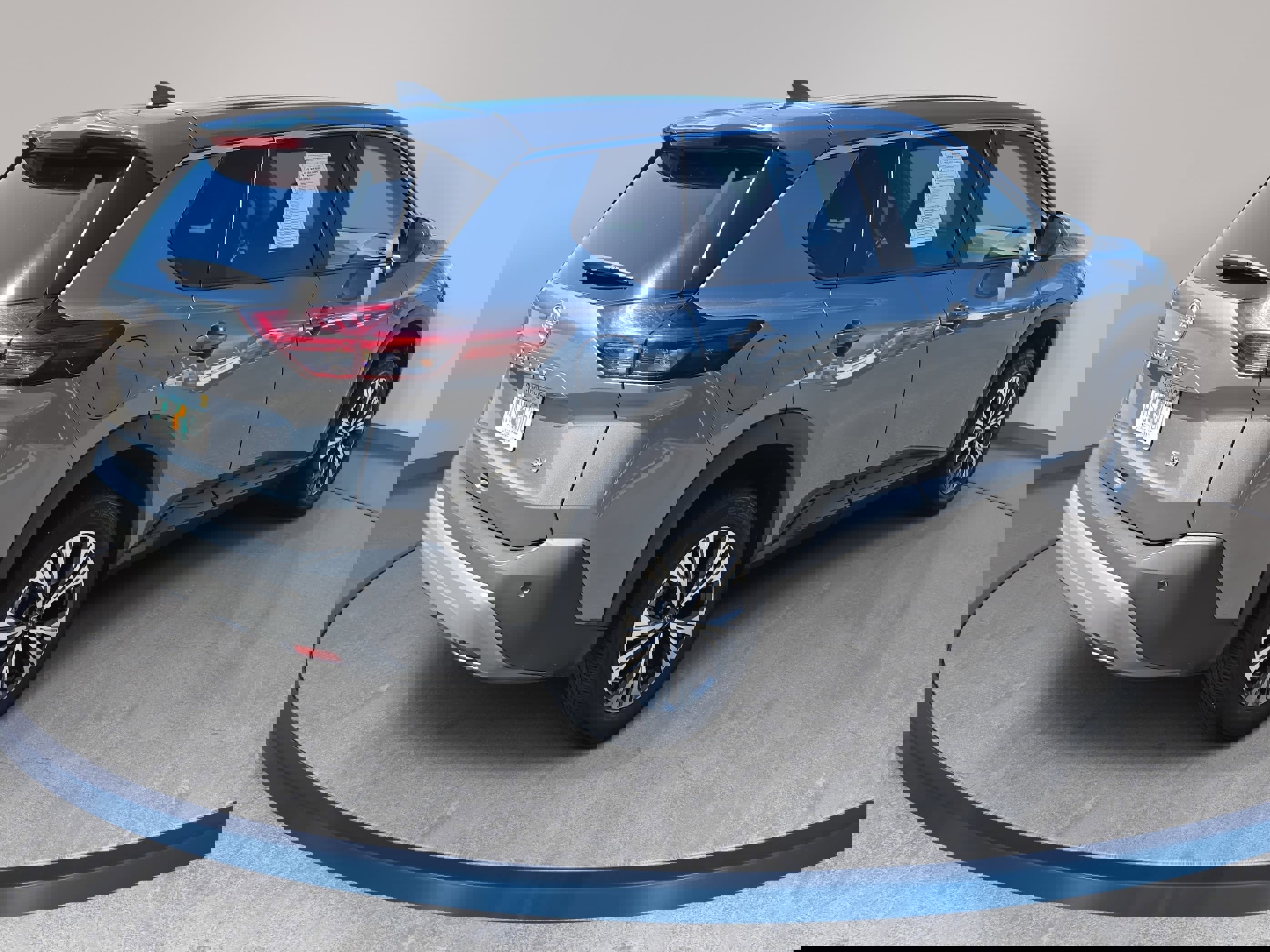 Used 2023 Nissan Rogue SV image 5