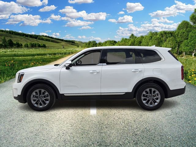 Used 2024 Kia Telluride LX image 3