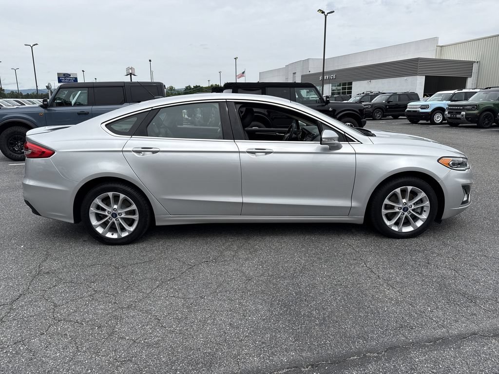 Used 2019 Ford Fusion Energi Titanium FWD image 8