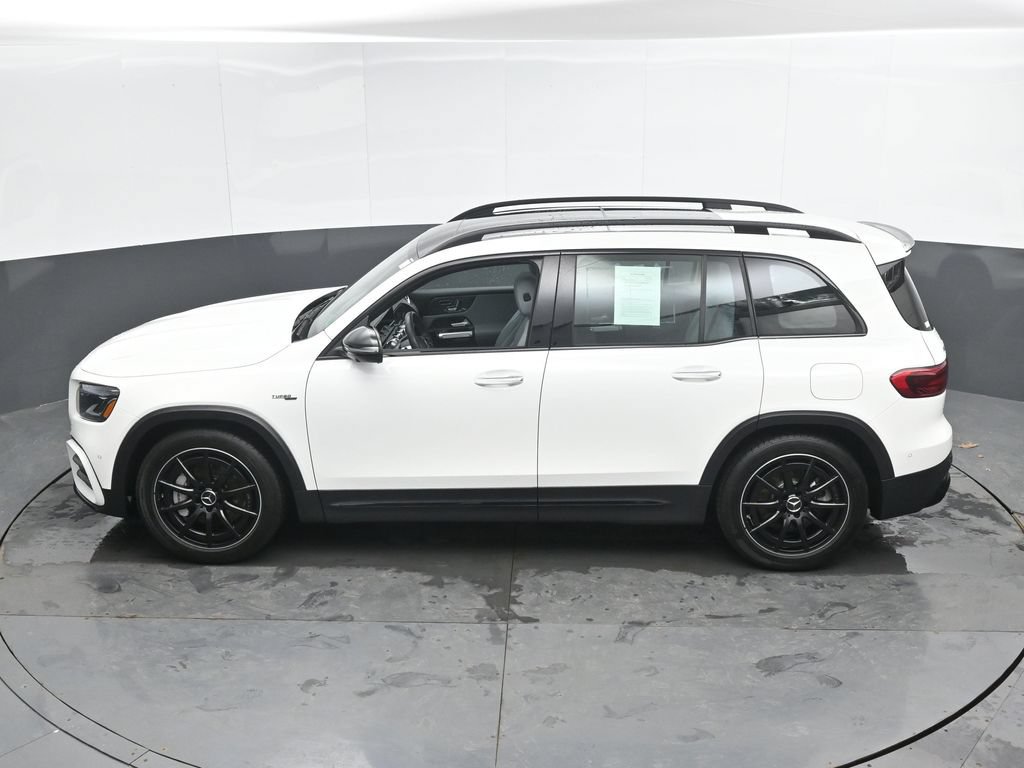 Used 2025 Mercedes-Benz GLB 35 AMG 4MATIC image 41