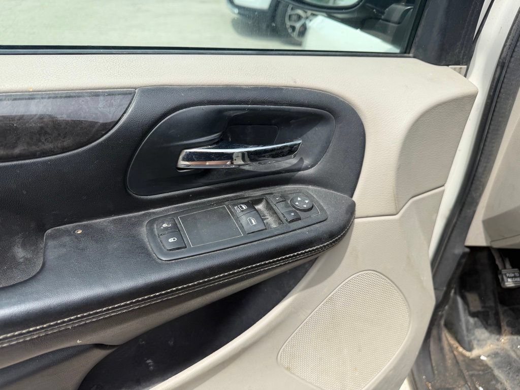 Used 2013 RAM C/V Tradesman FWD image 5