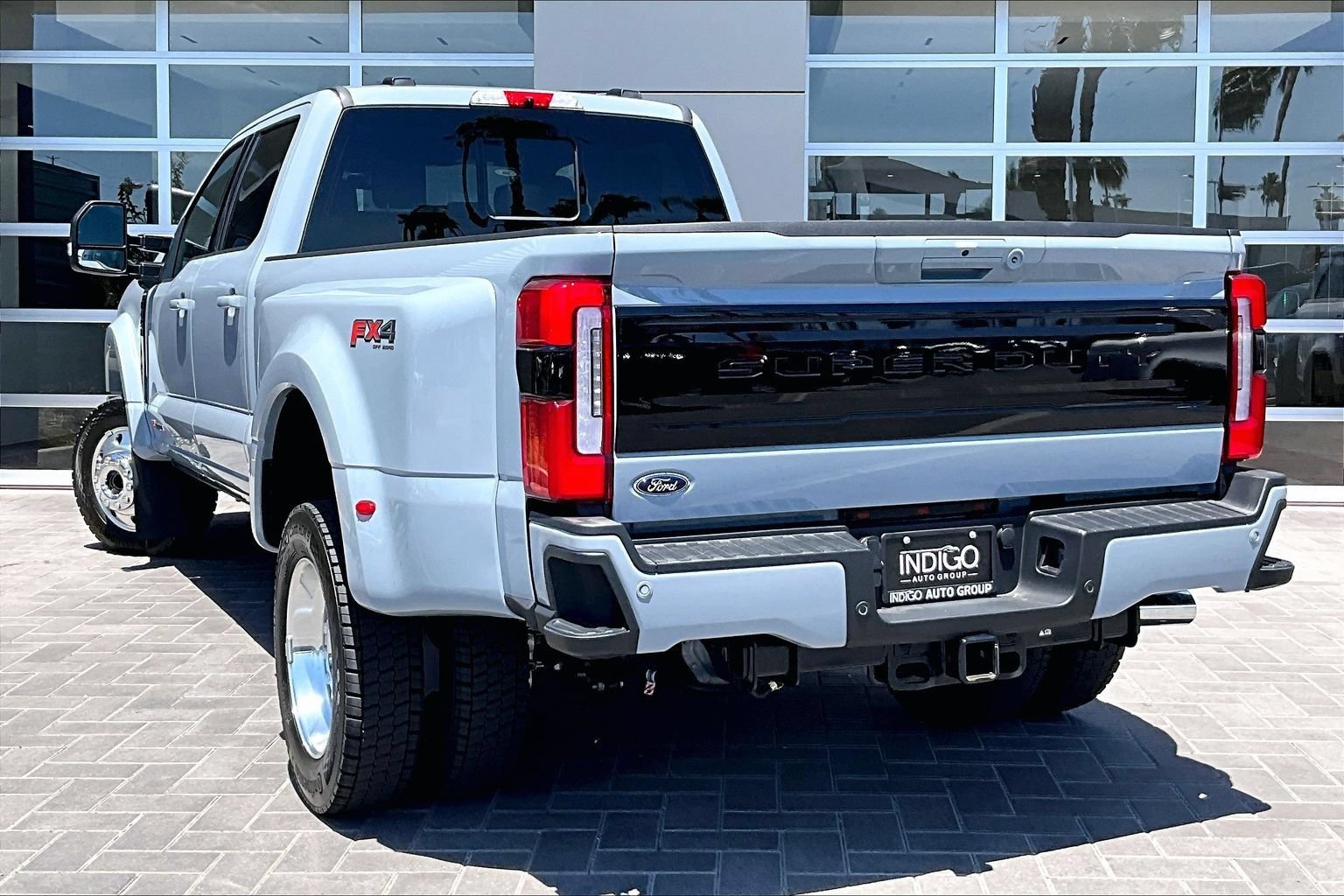 Used 2025 Ford F450 Platinum w/ FX4 Off-Road Package AWD/4WD image 12
