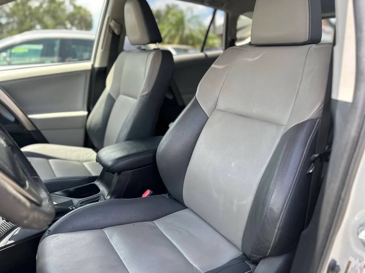 Used 2013 Toyota RAV4 Limited FWD image 10