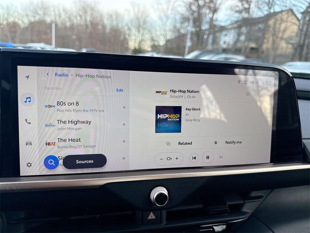 Used 2023 Toyota Crown XLE image 12