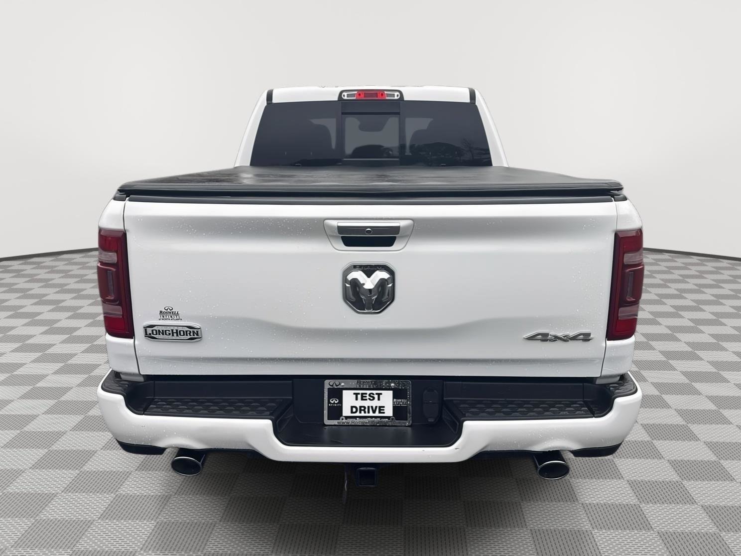 Used 2022 RAM 1500 Limited w/ Body Color Bumper Group AWD/4WD image 6