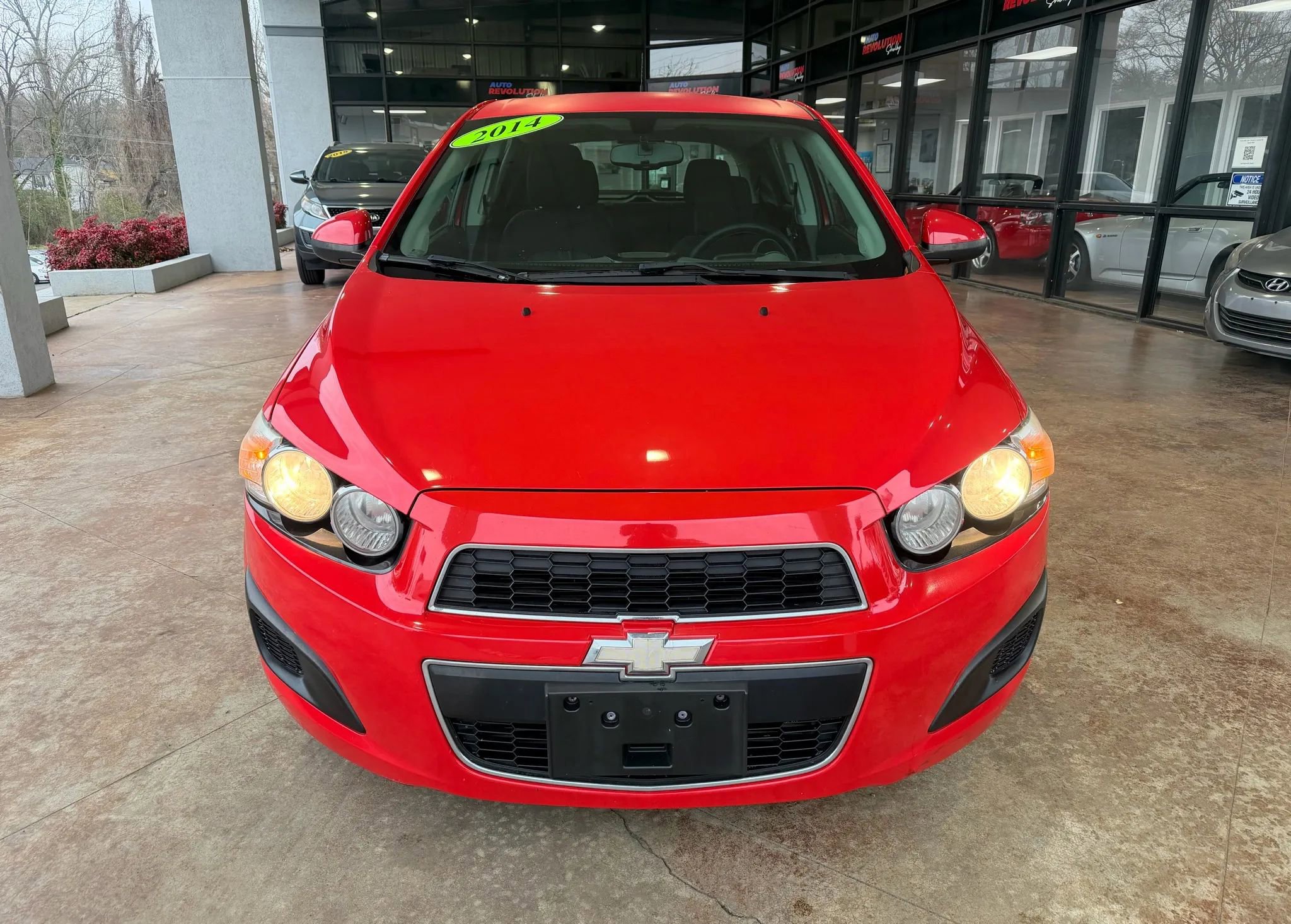 Used 2014 Chevrolet Sonic LT image 2