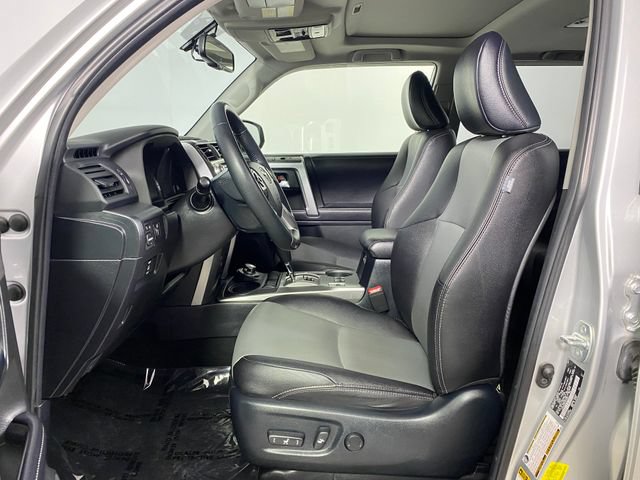 Certified 2018 Toyota 4Runner SR5 Premium AWD/4WD image 10