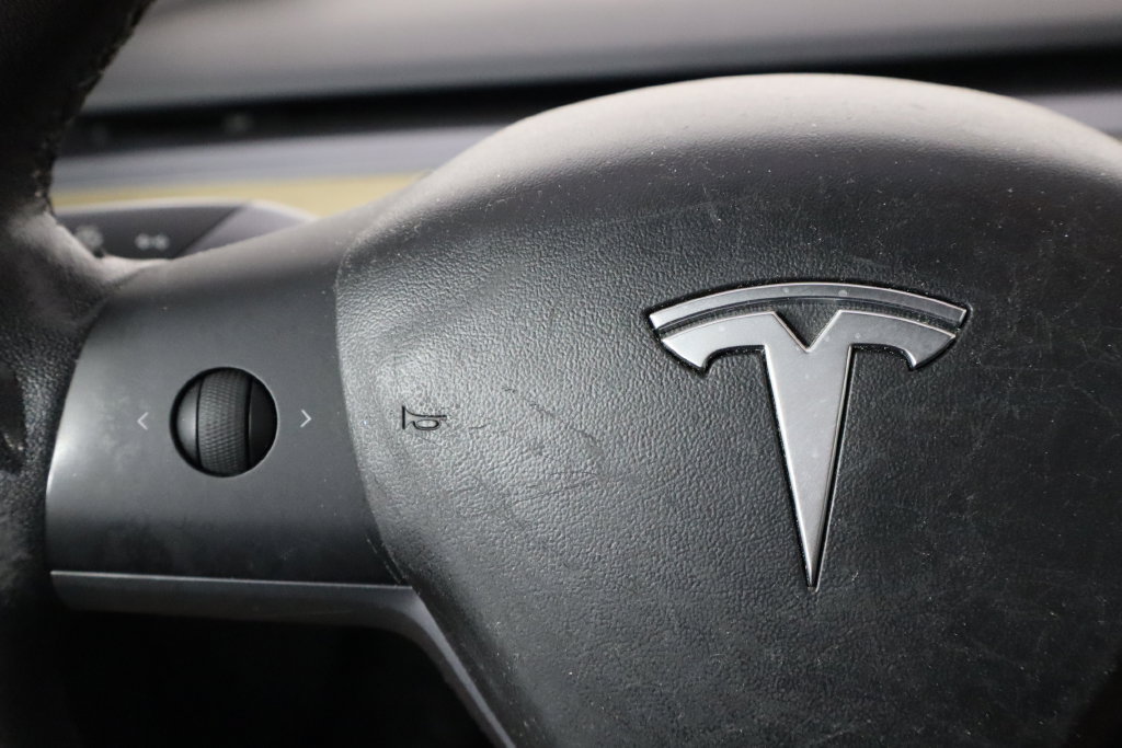 Used 2019 Tesla Model 3 Standard Range Plus RWD image 8