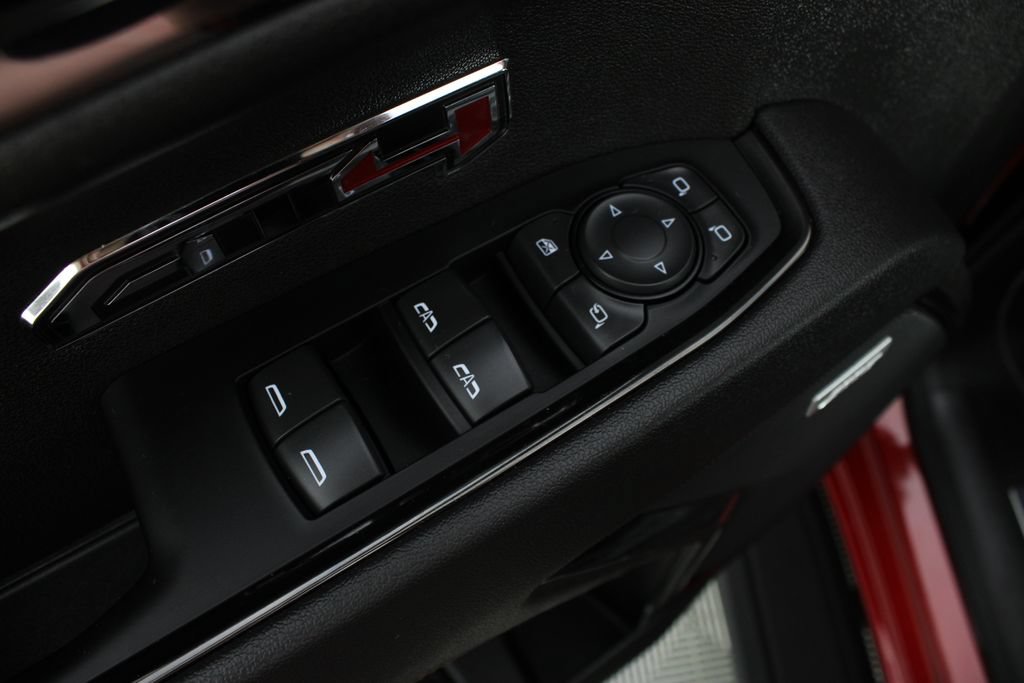 Used 2024 GMC Sierra 1500 AT4 w/ Technology Package AWD/4WD image 18