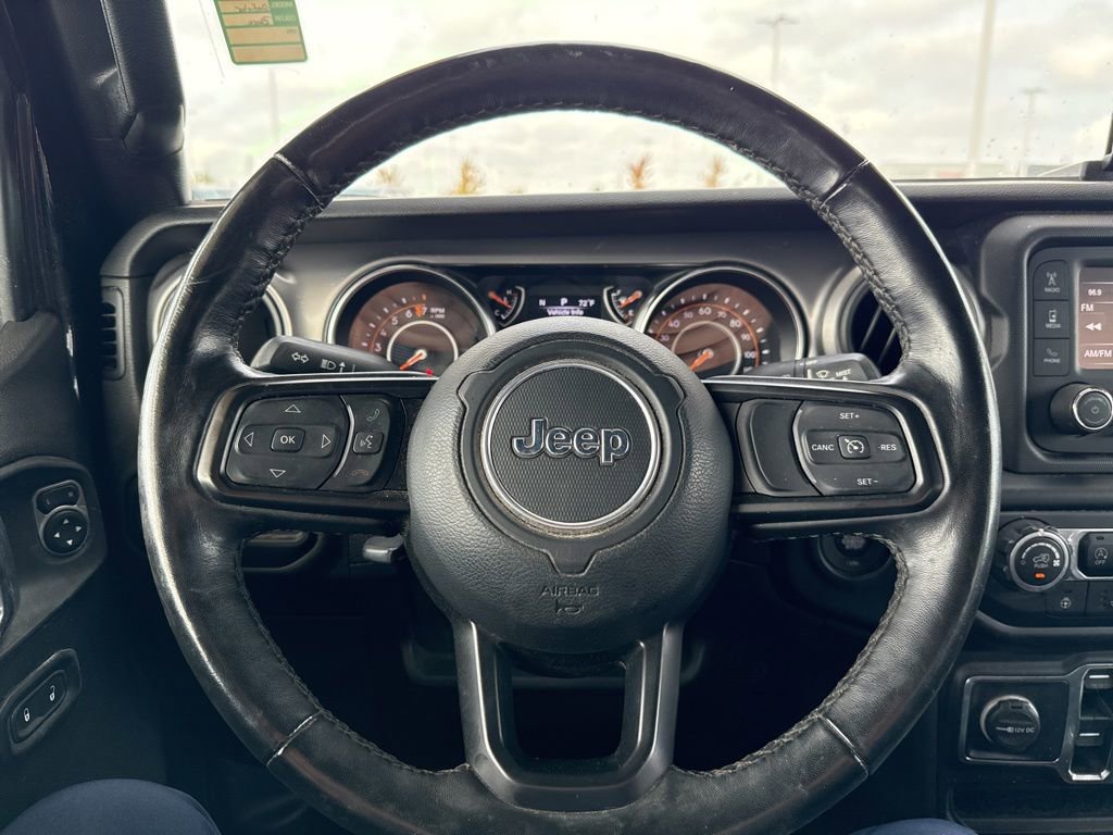 Used 2021 Jeep Gladiator Willys image 9