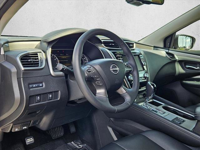 Used 2023 Nissan Murano SV w/ SV Midnight Edition Package FWD image 10