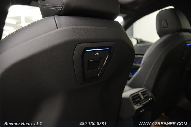 Used 2026 BMW 530i w/ M Sport Package RWD image 32