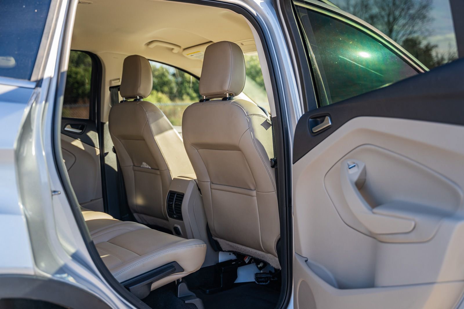 Used 2019 Ford Escape SEL image 13