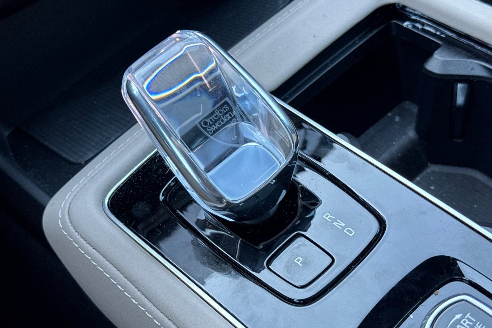 New 2026 Volvo XC90 B6 Plus w/ Protection Package Premier image 25
