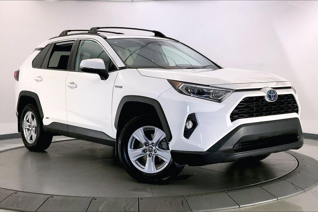Used 2020 Toyota RAV4 XLE w/ Convenience Package image 33