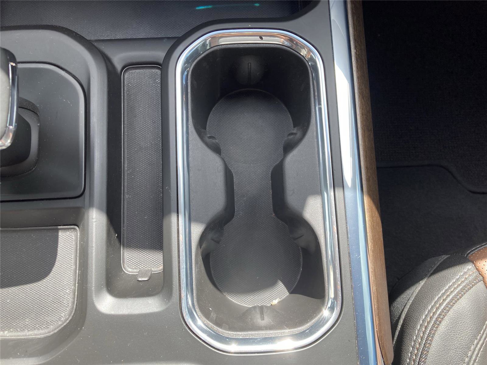 Used 2024 Chevrolet Silverado 1500 High Country w/ Technology Package image 15