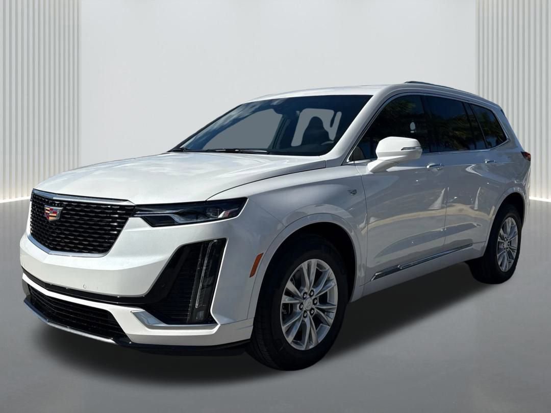 New 2025 Cadillac XT6 Luxury image 1