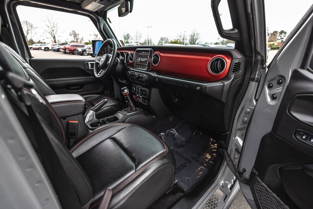 Used 2022 Jeep Wrangler Unlimited Rubicon w/ LED Lighting Group image 28