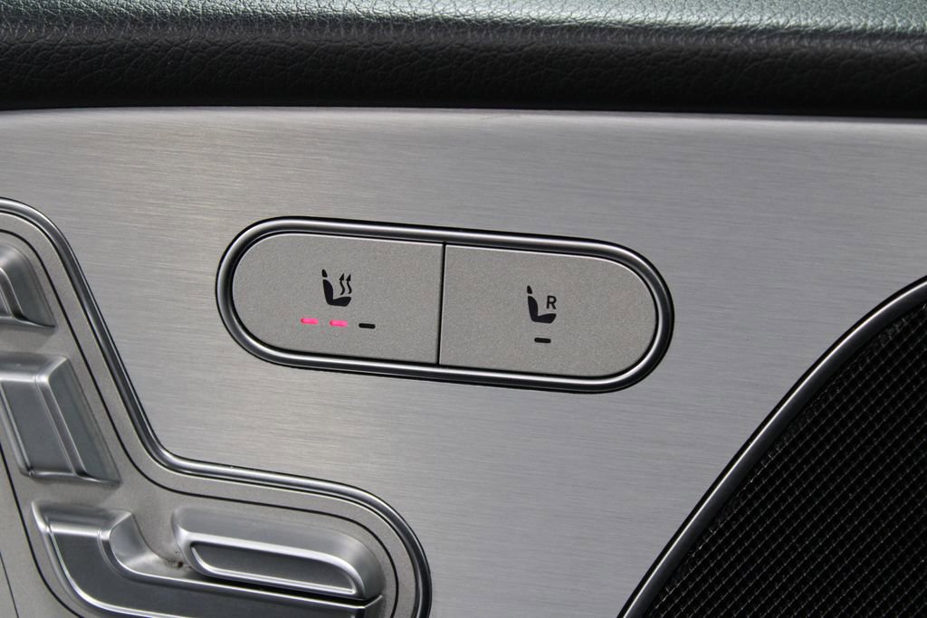 Used 2024 Mercedes-Benz GLE 450e 4MATIC image 42