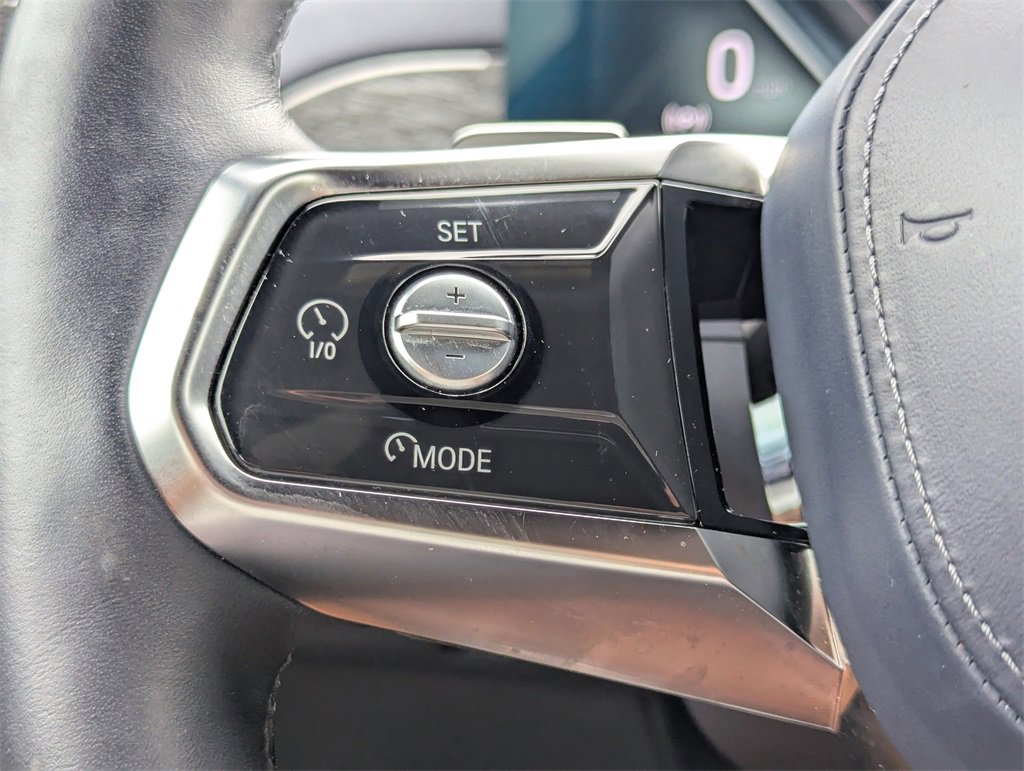 Used 2023 BMW i7 xDrive60 image 19