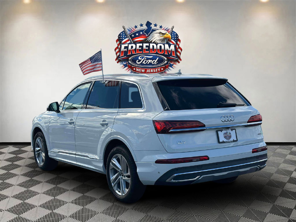 Used 2022 Audi Q7 3.0T Premium Plus w/ Premium Plus Package AWD/4WD image 6