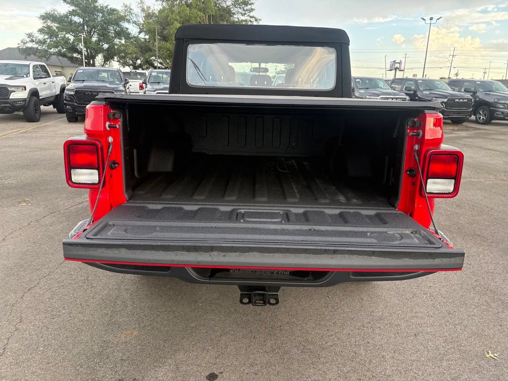 Used 2024 Jeep Gladiator Sport AWD/4WD image 7