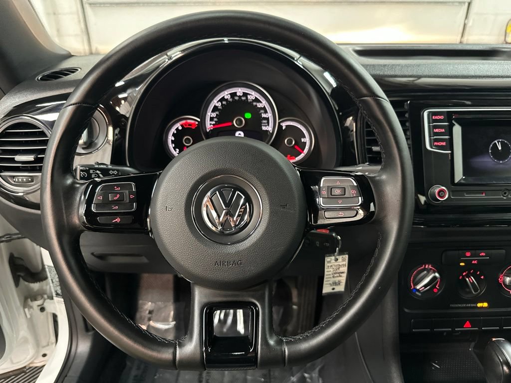 Used 2019 Volkswagen Beetle 2.0T S FWD image 14