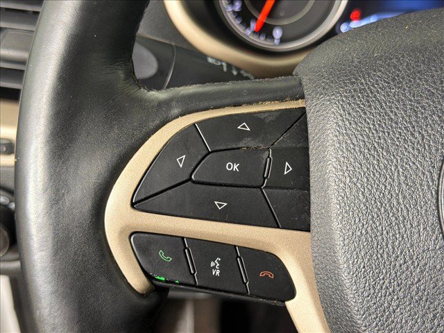 Used 2018 Jeep Cherokee Limited AWD/4WD image 27