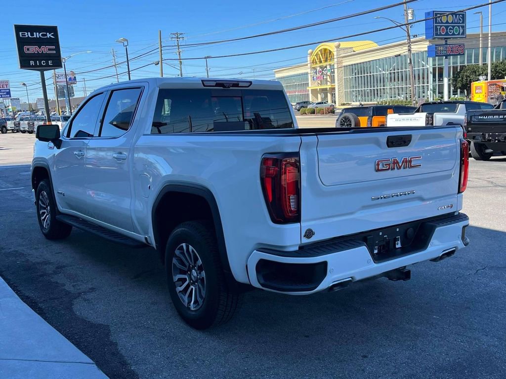 Used 2023 GMC Sierra 1500 AT4 w/ AT4 Premium Package AWD/4WD image 5