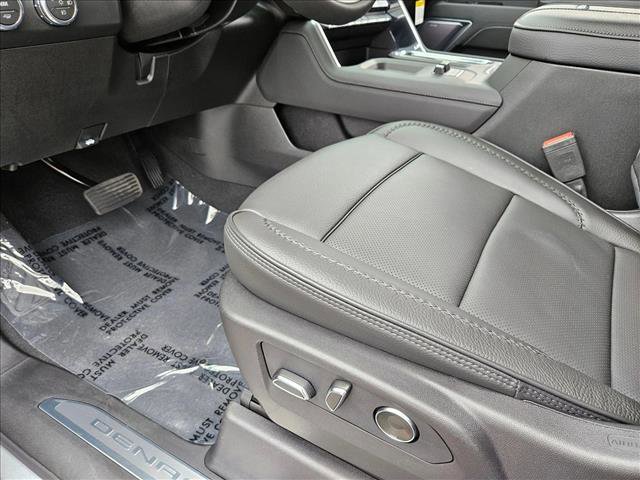New 2026 GMC Sierra 2500 Denali w/ Denali Reserve Package image 4