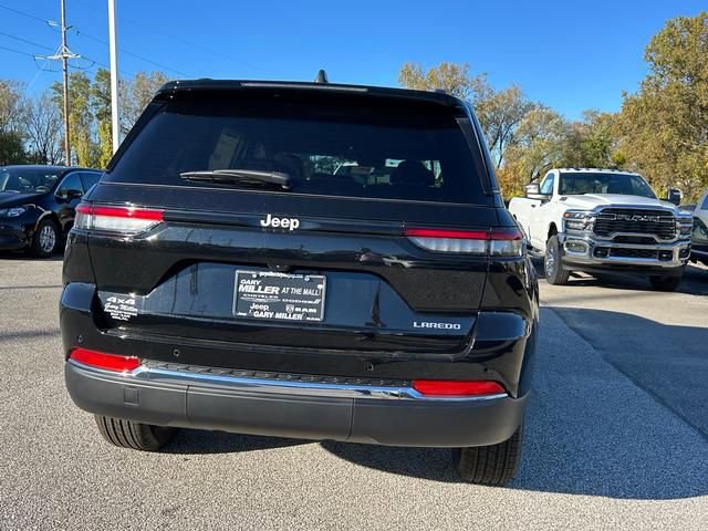 New 2025 Jeep Grand Cherokee 4WD image 4