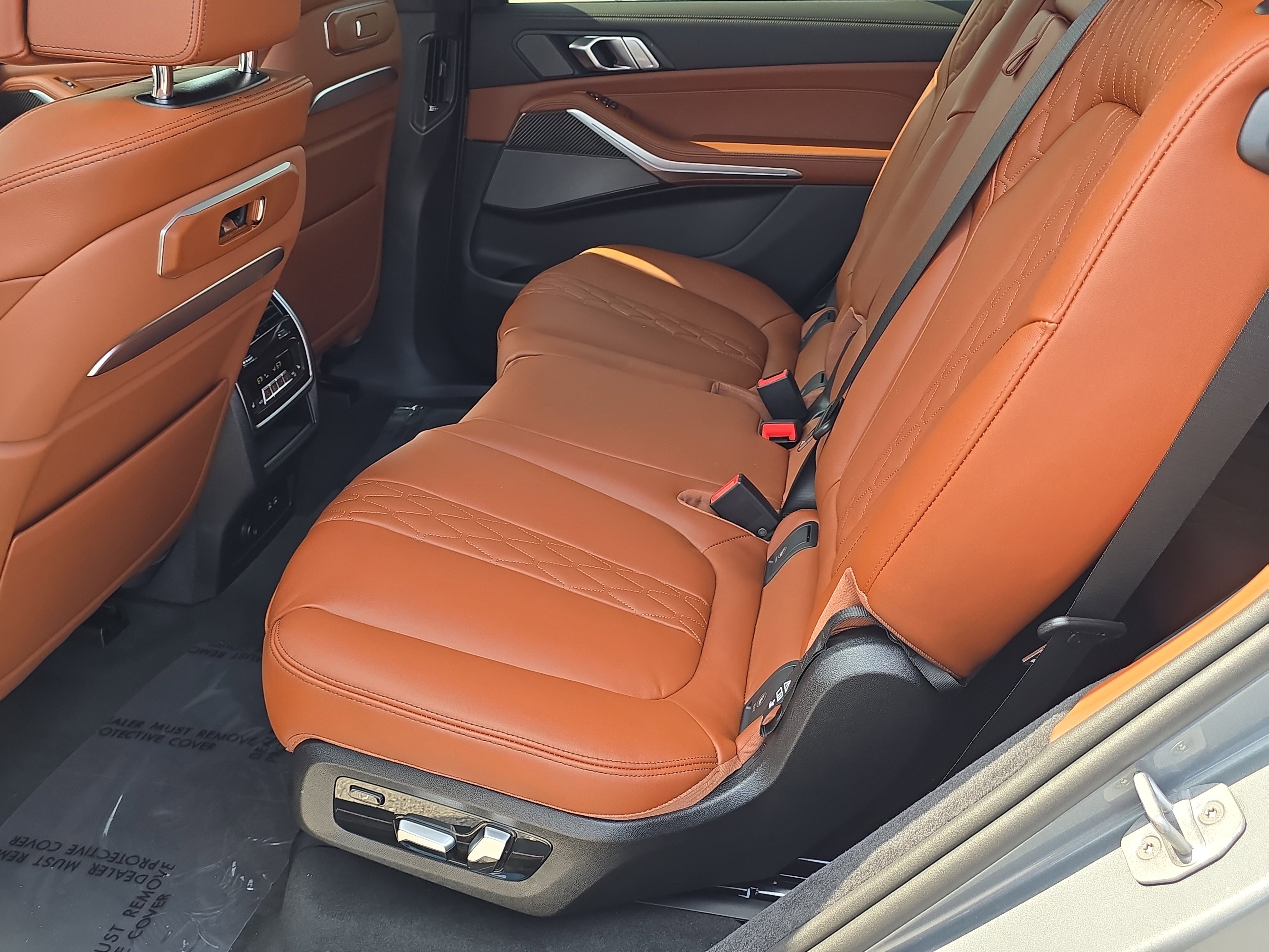 New 2026 BMW X7 M60i image 17
