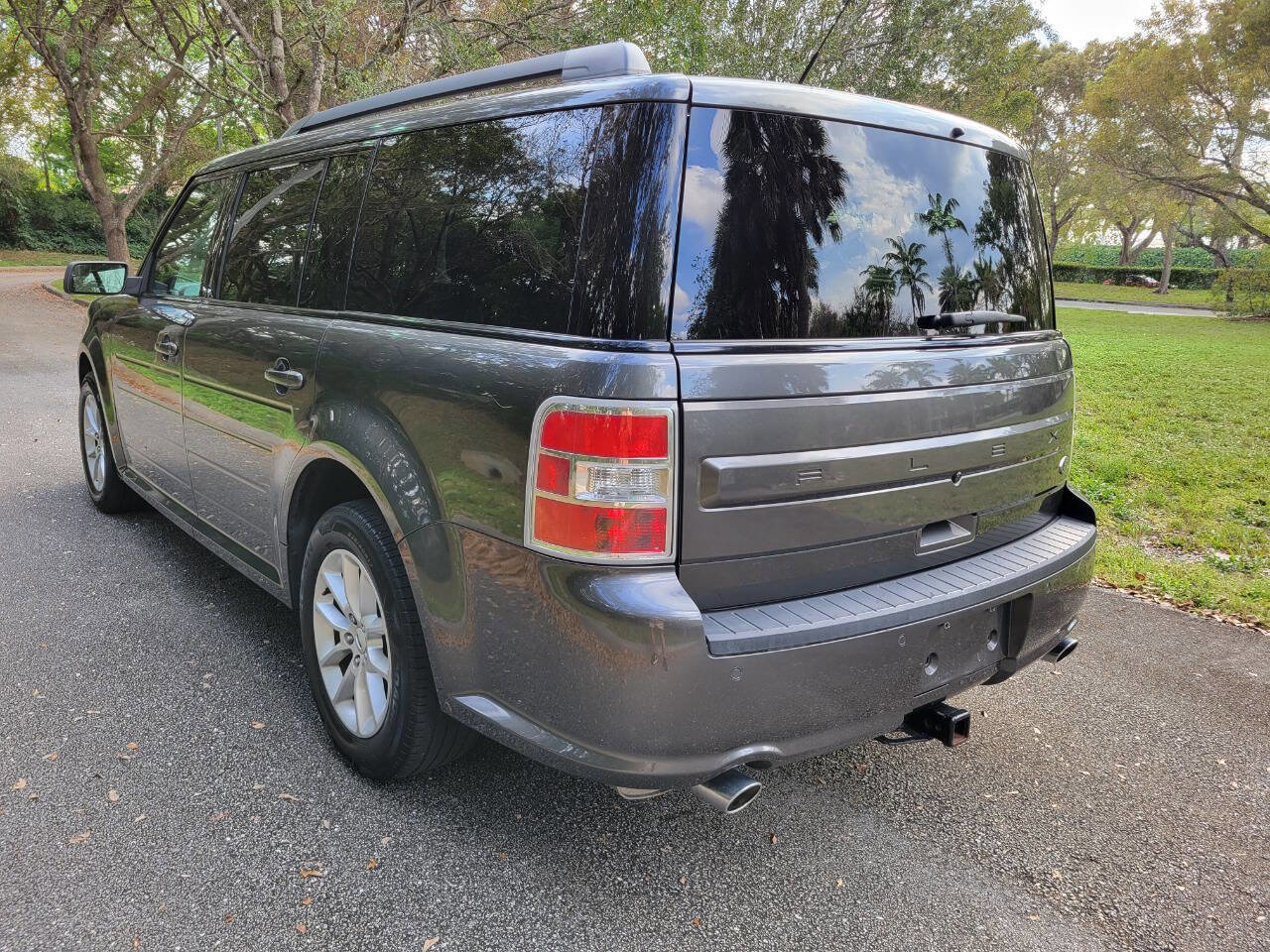 Used 2019 Ford Flex SE image 5