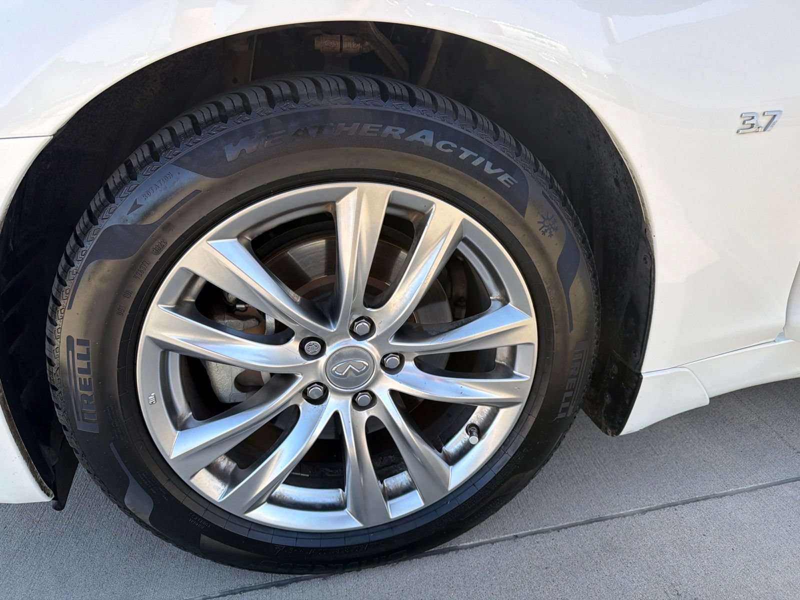 Used 2019 INFINITI Q70 Luxe w/ Proactive Package RWD image 12